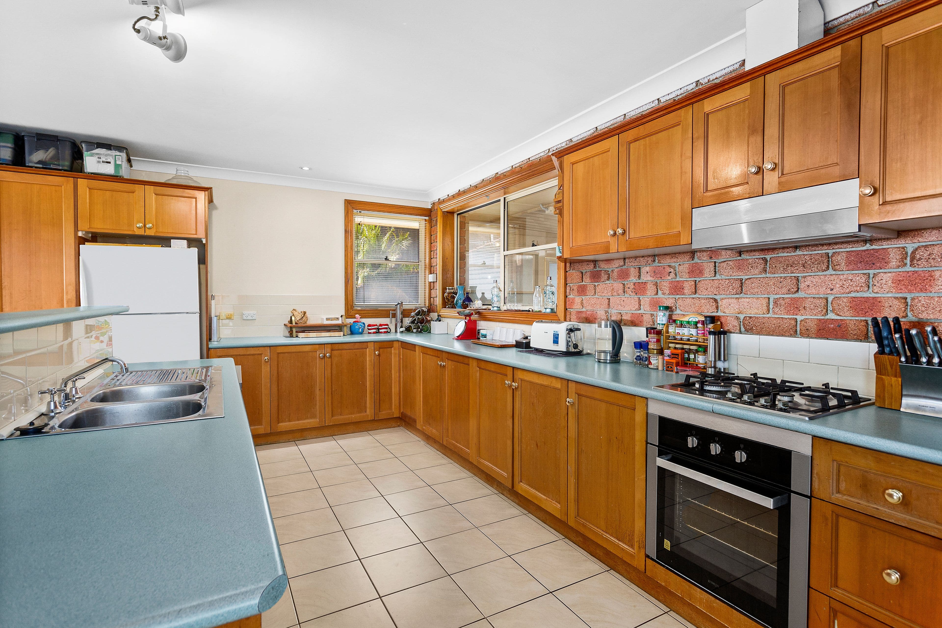 10 Scenic Crescent, Albion Park NSW 2527, Albion Park - Thumbnail 4