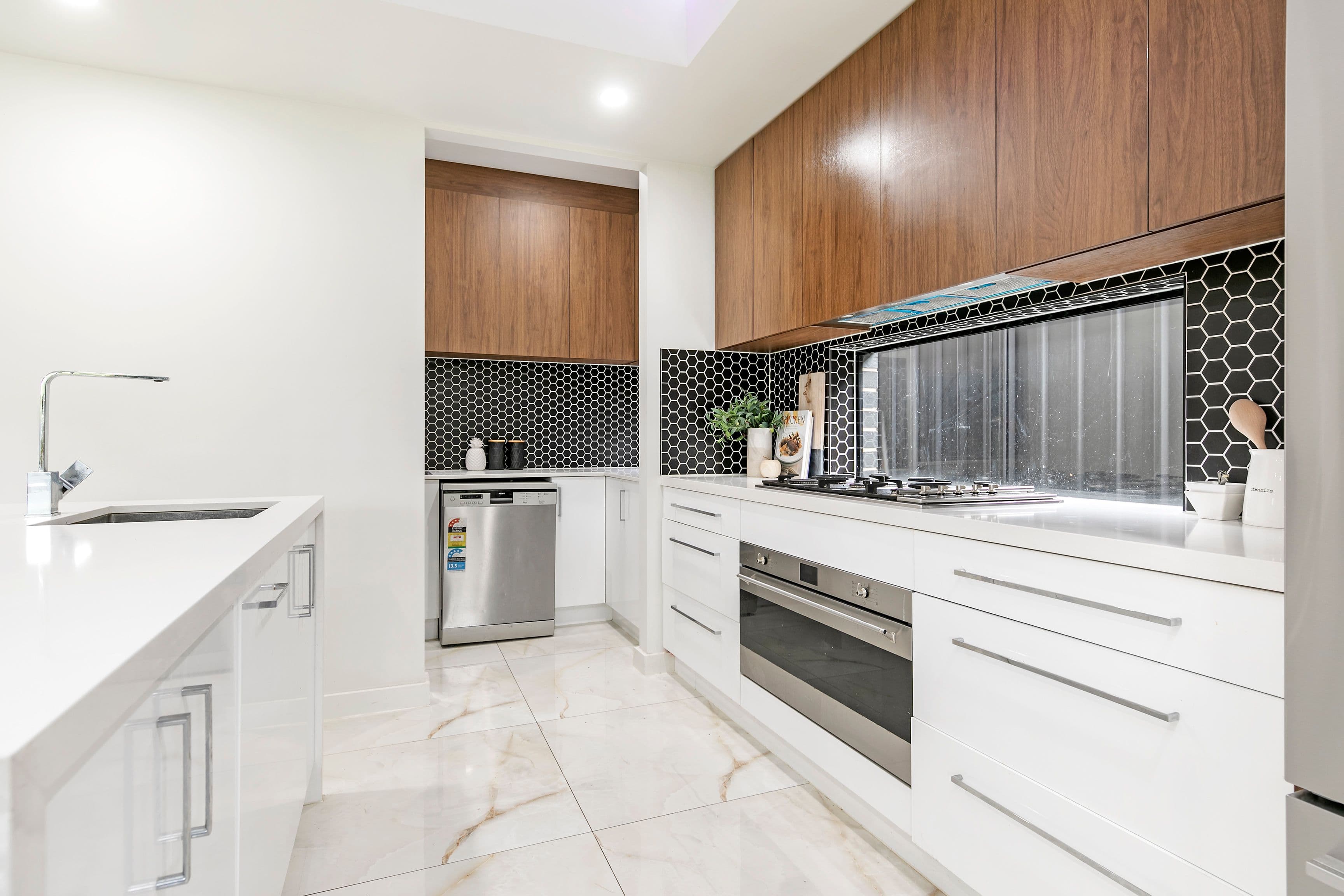 6 Lumsden Avenue, Ridgehaven SA 5097, Ridgehaven - Image 1
