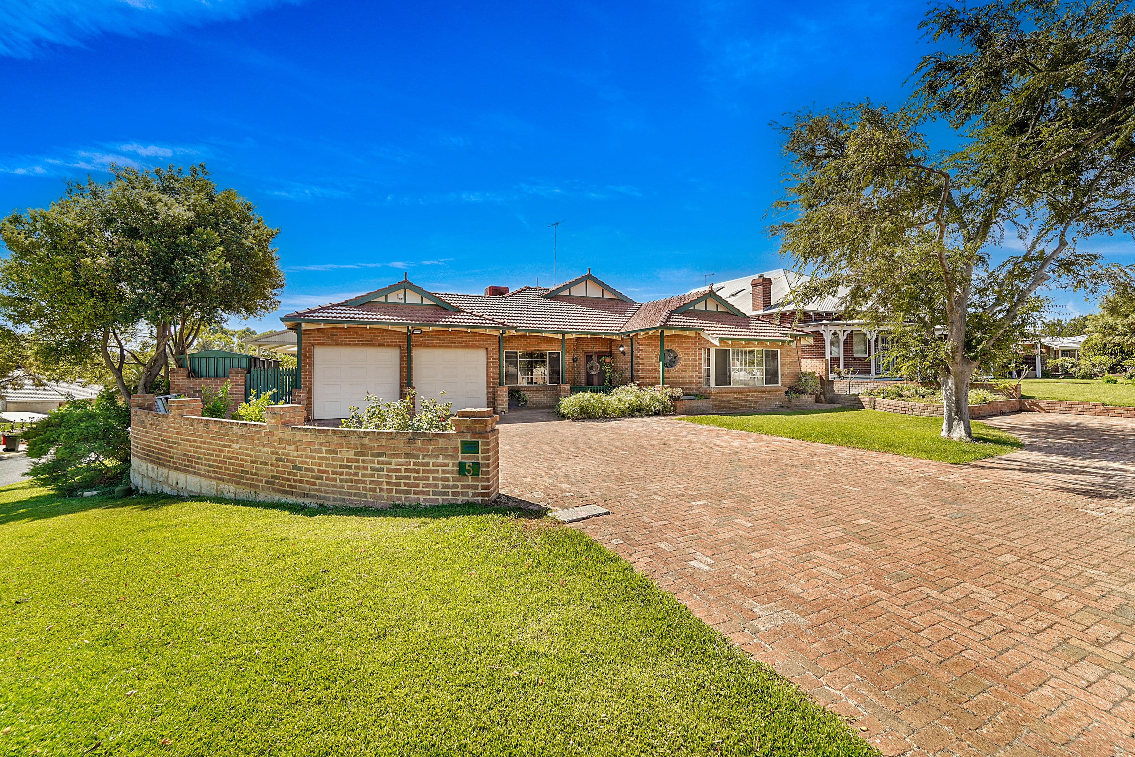 5 Castlecrag Drive, Kallaroo WA 6025, Kallaroo - Image 1