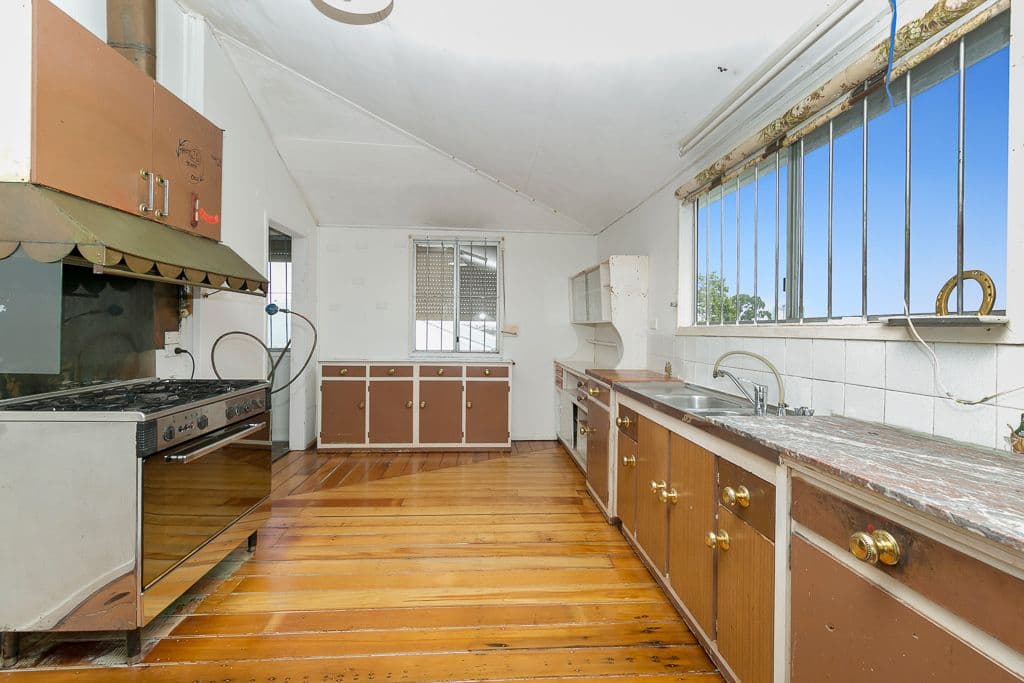 11 Peterson Street, Woolloongabba QLD 4102, Woolloongabba - Thumbnail 2