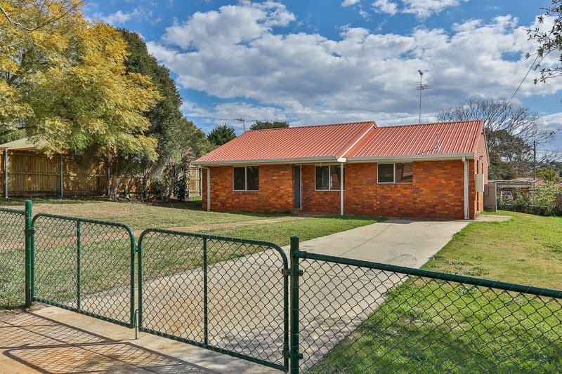 15 Claret Street, Wilsonton Heights QLD 4350, Wilsonton Heights - Image 1