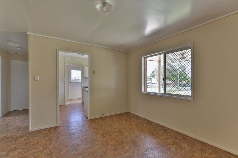 15 Claret Street, Wilsonton Heights QLD 4350, Wilsonton Heights - Thumbnail 4