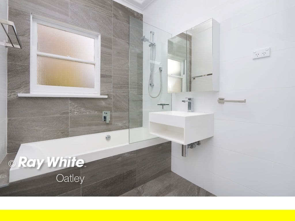 11 Coreen Avenue, Peakhurst - Thumbnail 5