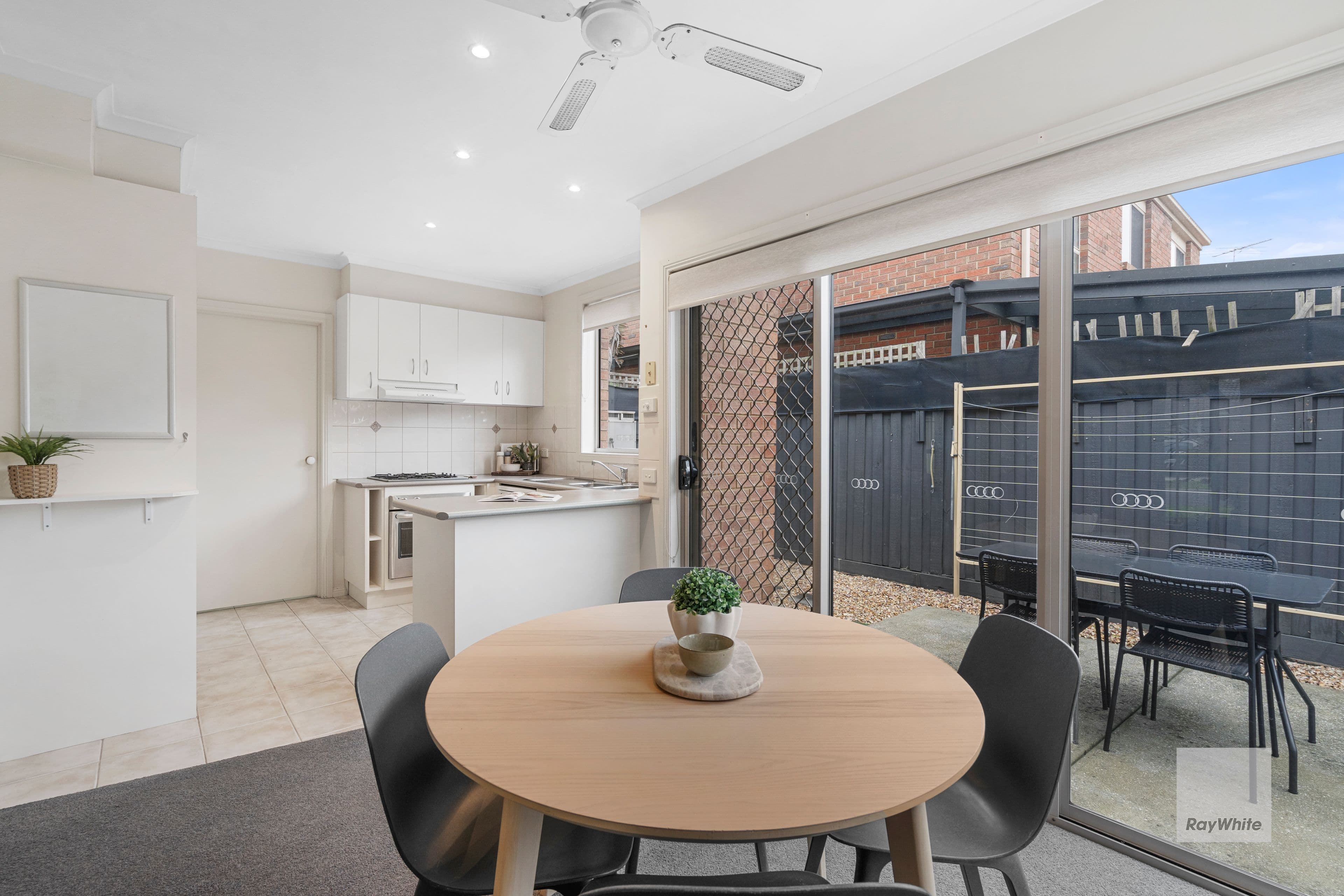 88 Josef Avenue, Bundoora VIC 3083, Bundoora - Thumbnail 7