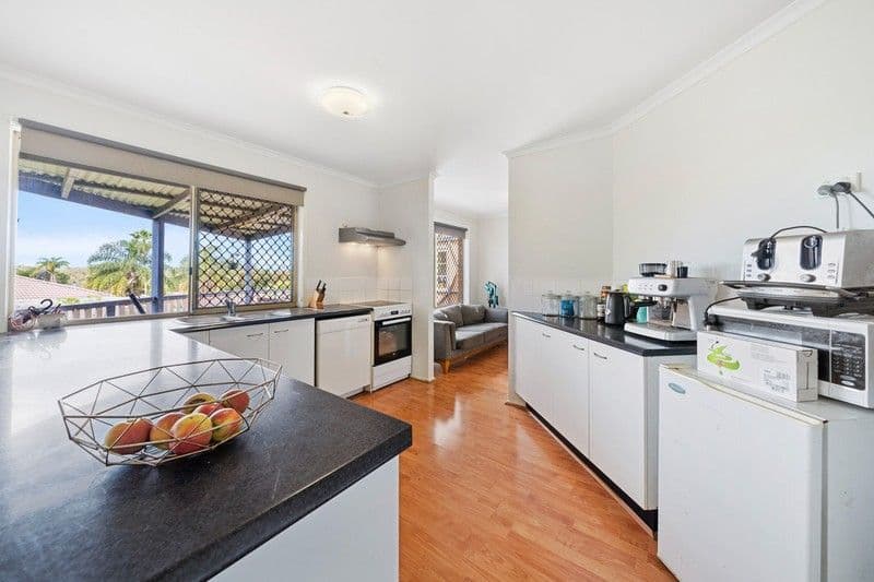5 Bou Court, Edens Landing QLD 4207, Edens Landing - Thumbnail 3