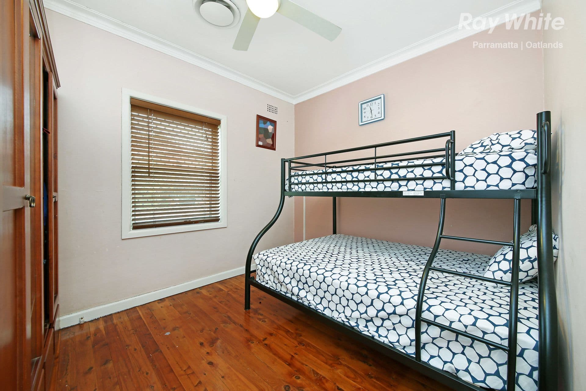 13 Nolan Crescent, Westmead - Thumbnail 7