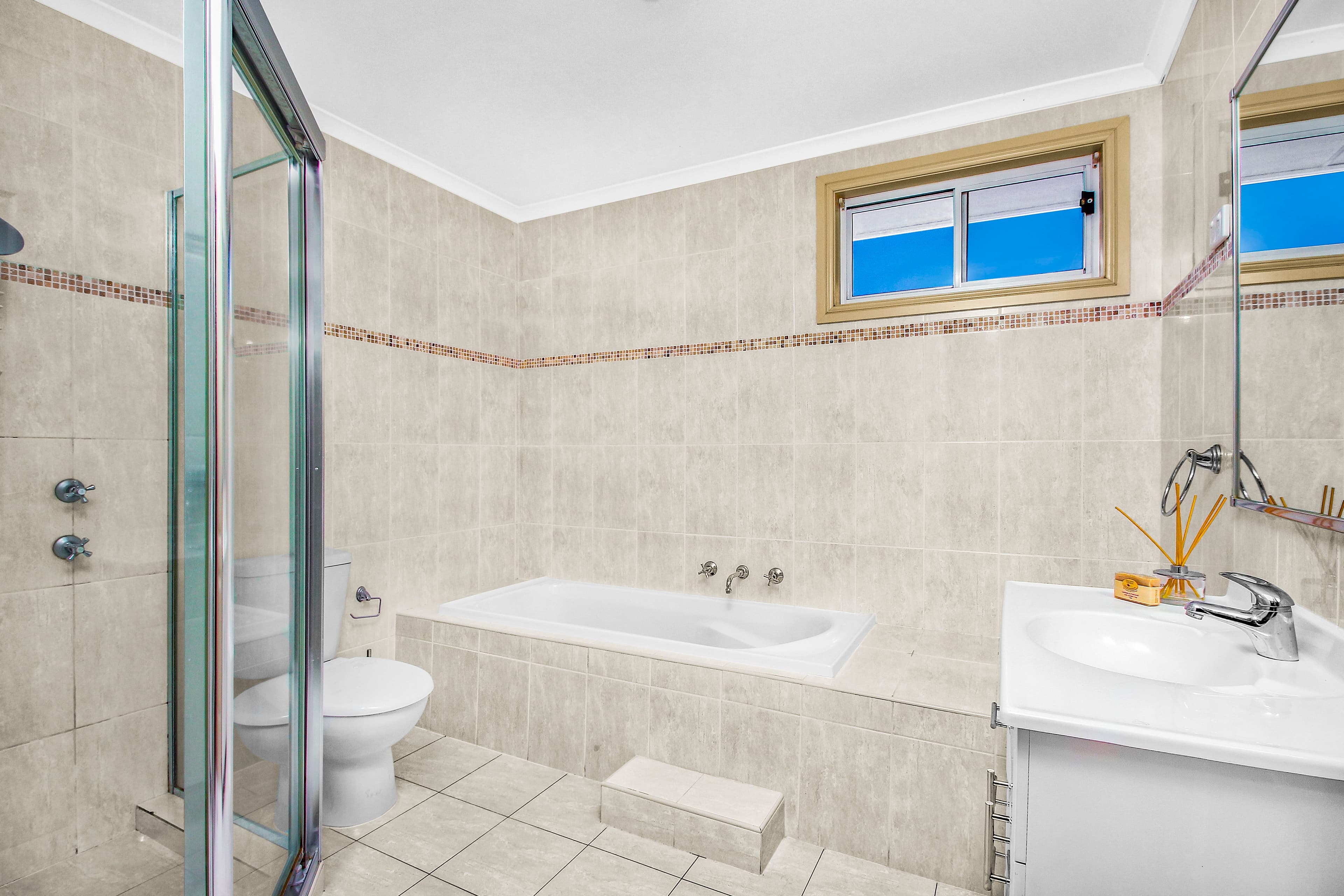 19 Garrison Road, Bossley Park - Thumbnail 6