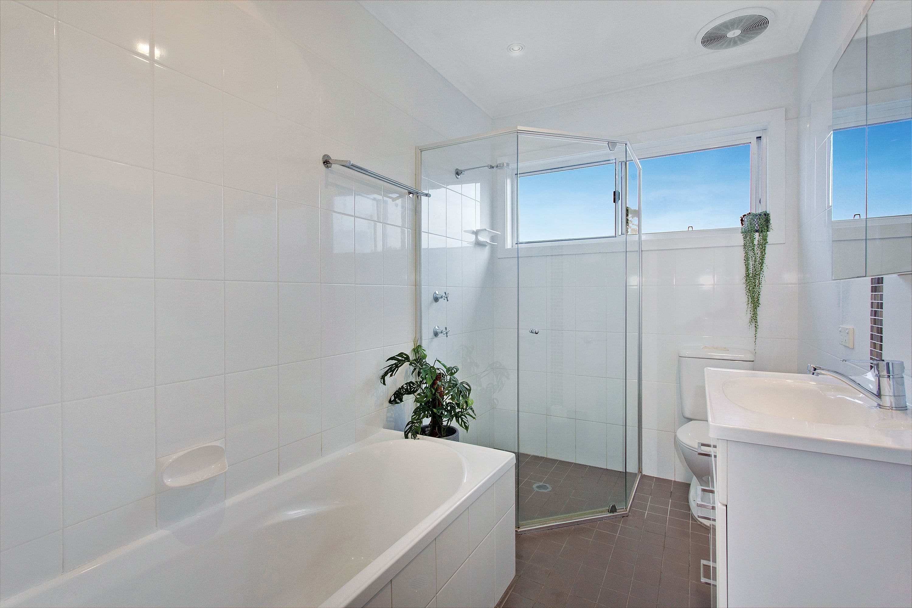 14 Windsor Parade, North Narrabeen NSW 2101, North Narrabeen - Thumbnail 5