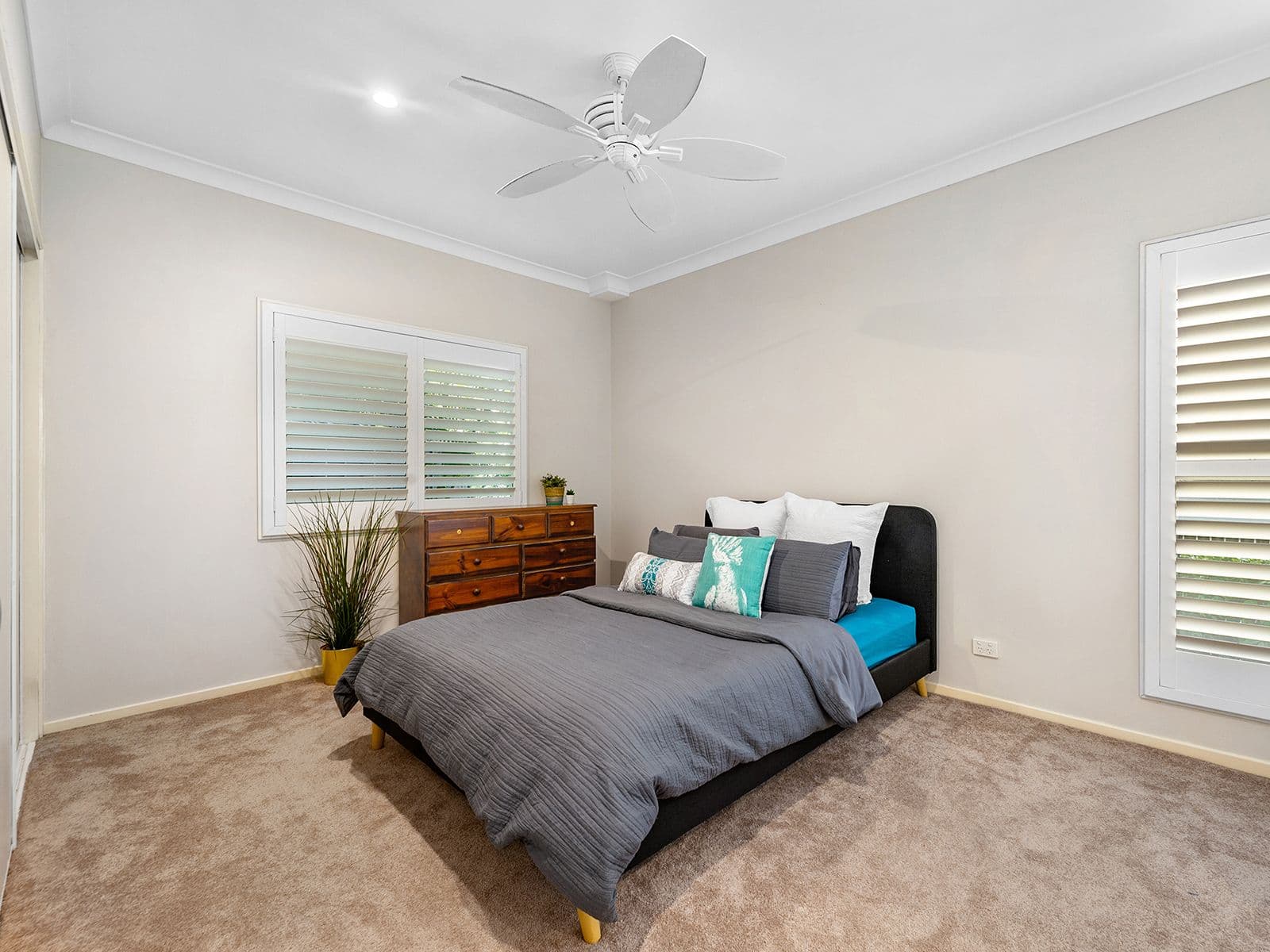 9 Hawthorne Road, Hawthorne QLD 4171, Hawthorne - Thumbnail 5