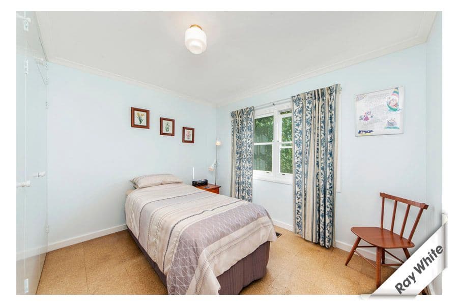 5 Cumberlege Crescent, PEARCE ACT 2607, Pearce - Thumbnail 2