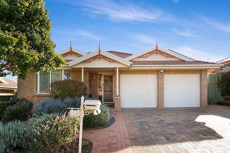 32 The Circuit, Shellharbour - Image 1