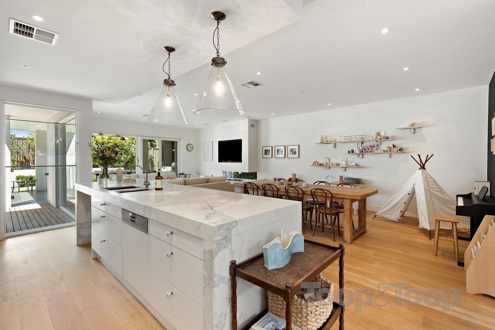 15 Phillipps Street, Somerton Park SA 5044, Somerton Park - Thumbnail 5