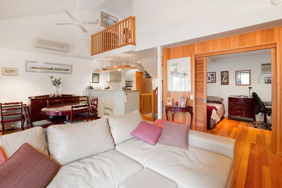 9 Rosecliffe Street, Highgate Hill QLD 4101, Highgate Hill - Image 1