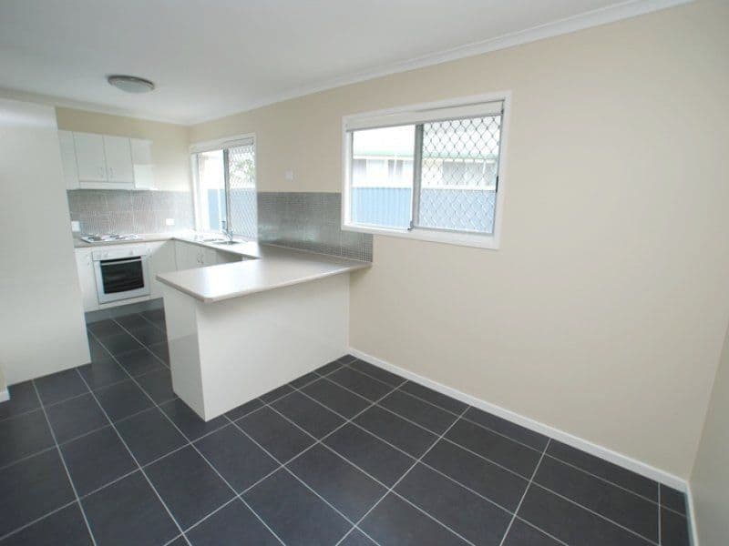 19 Simon Street, DECEPTION BAY QLD 4508, Deception Bay - Thumbnail 5