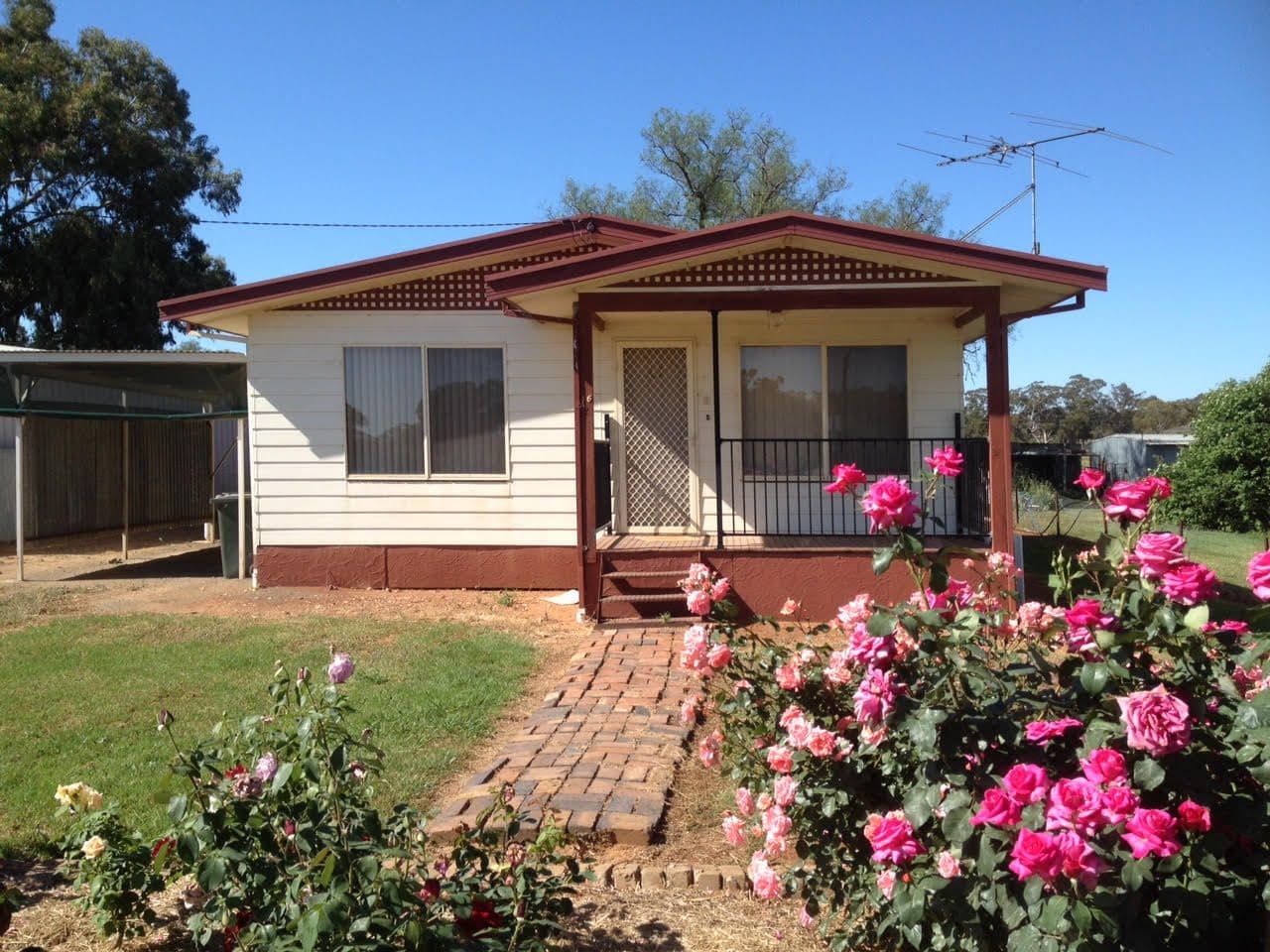 76 Ashelford Street, Temora - Image 1