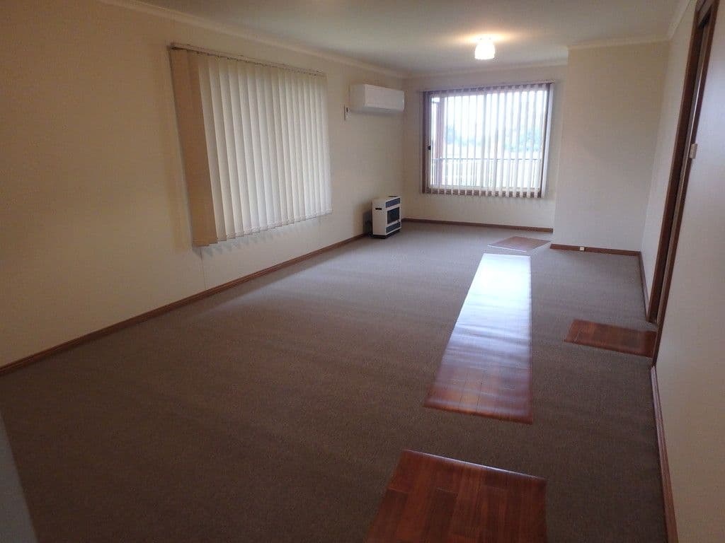76 Ashelford Street, Temora - Thumbnail 2