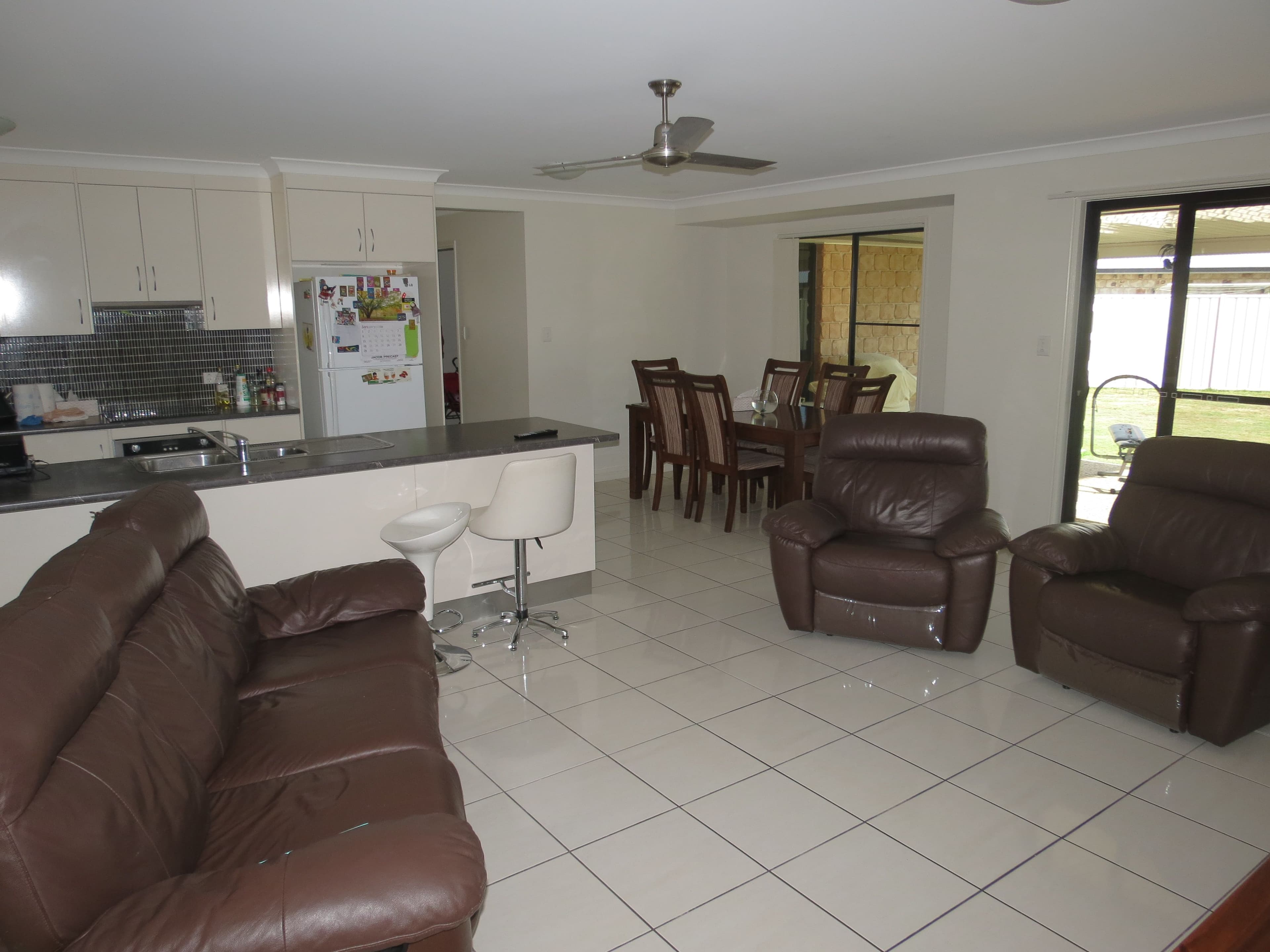 5 Highlands Court, Emerald QLD 4720, Emerald - Thumbnail 3
