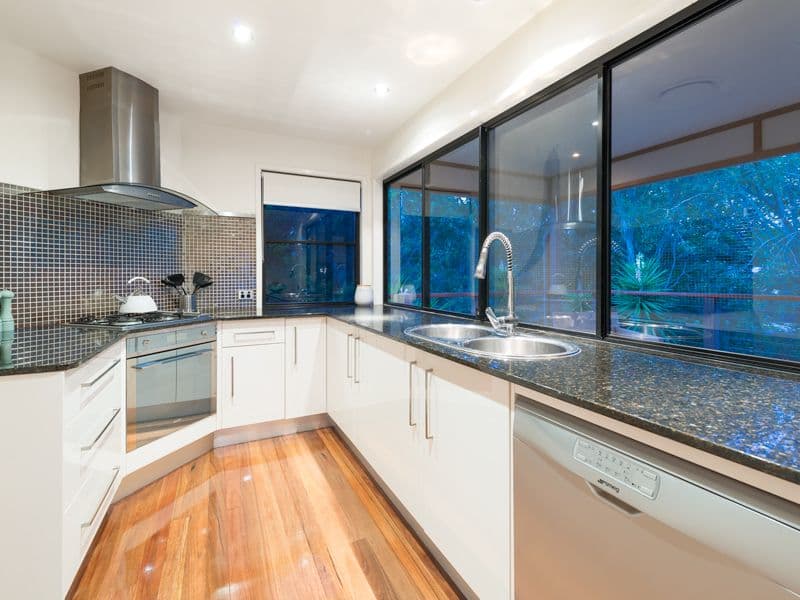 12a Hartfield Drive, BARDON QLD 4065, Bardon - Thumbnail 5
