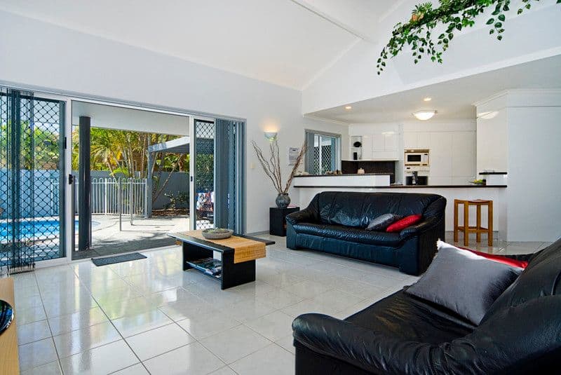 104 Sundance Way, RUNAWAY BAY QLD 4216, Runaway Bay - Thumbnail 6