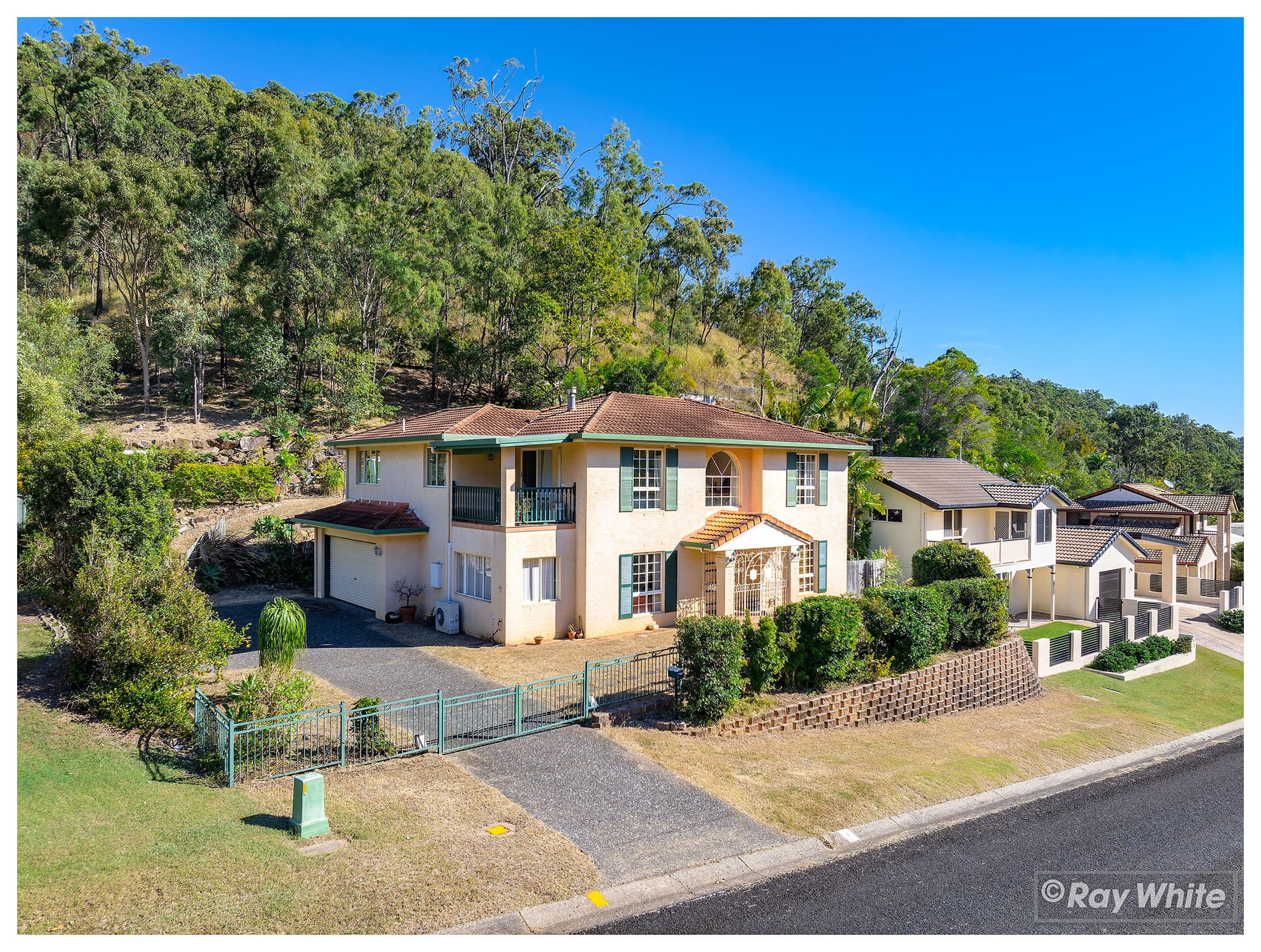 8 Archer View Terrace, Frenchville QLD 4701, Frenchville - Thumbnail 2