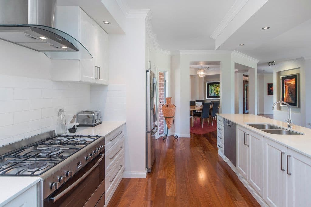 30 St Bernard Street, Tamborine Mountain QLD 4272, Tamborine Mountain - Thumbnail 4