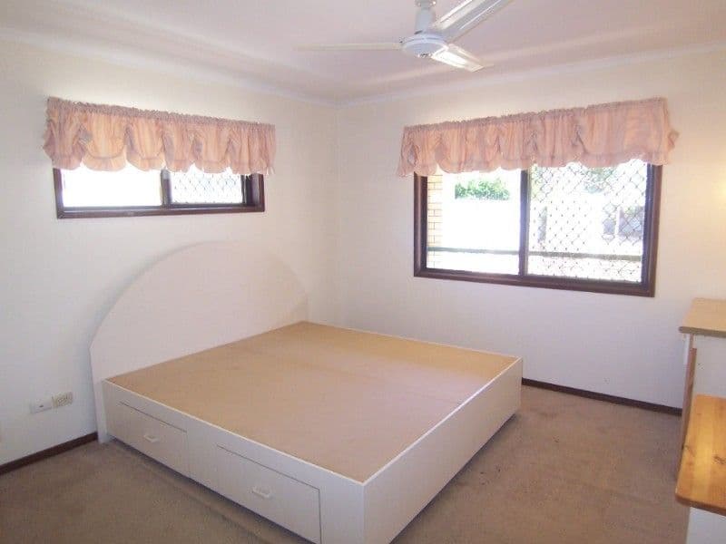 12 Fleetwood Street, MACGREGOR QLD 4109, Macgregor - Thumbnail 8