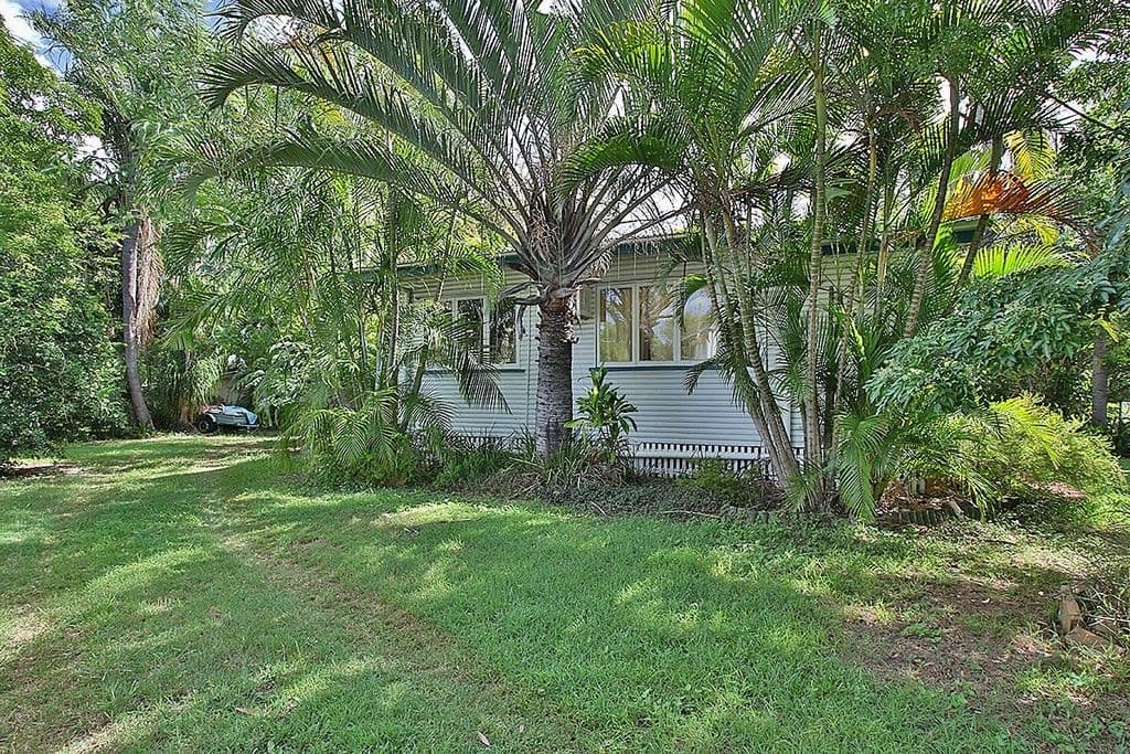 17 Barker Street, Ipswich QLD 4305, Ipswich - Thumbnail 2