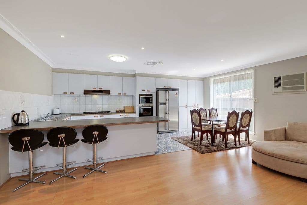 12 Globe Place, Epping VIC 3076, Epping - Thumbnail 3