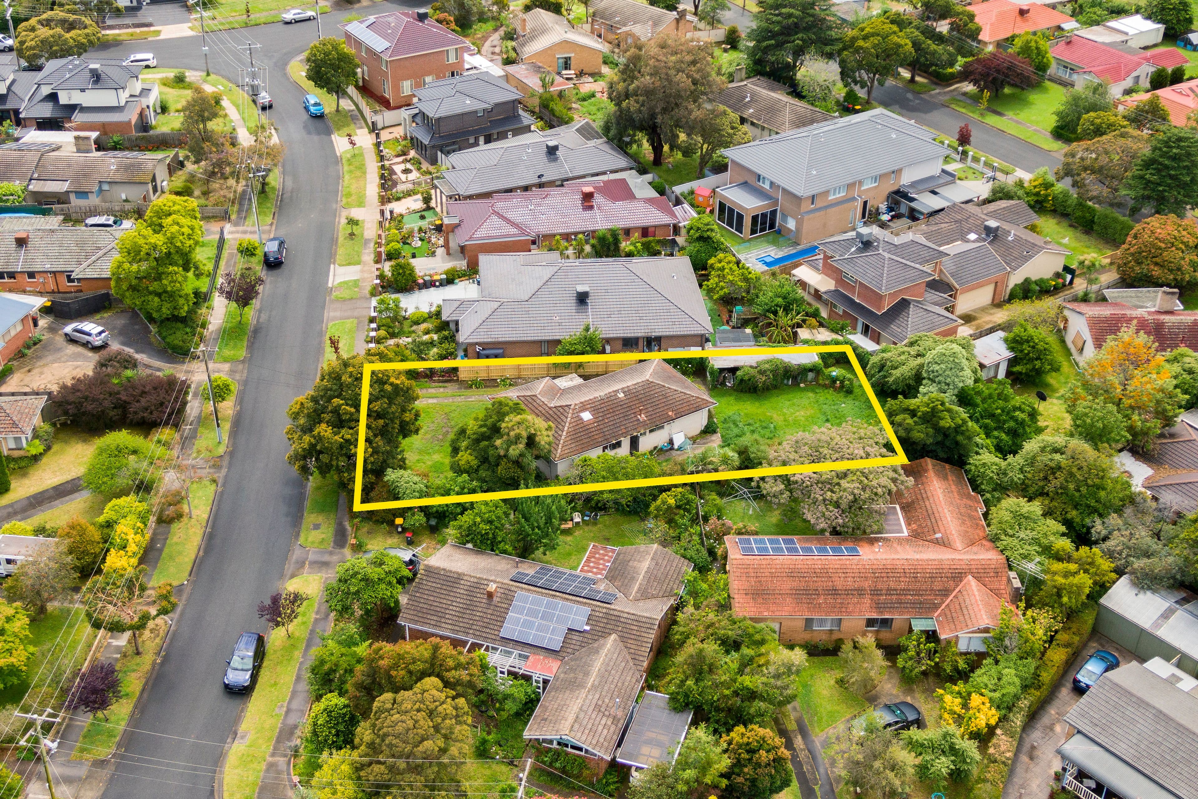 6 Hunsford Avenue, Notting Hill VIC 3168, Notting Hill - Thumbnail 3