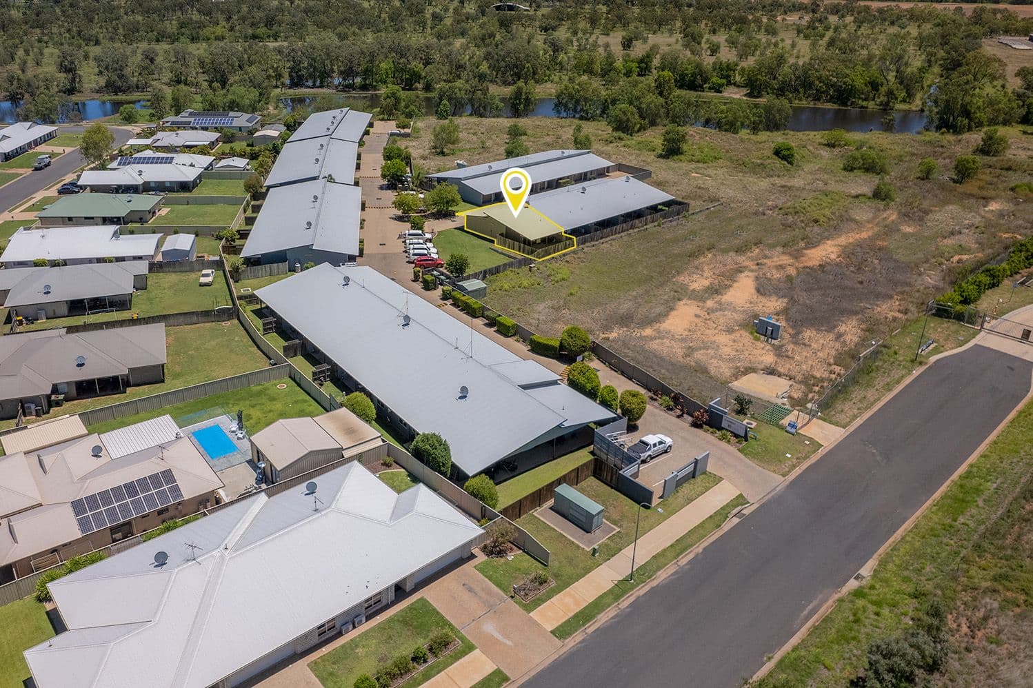 21 Rivergum Drive, Emerald QLD 4720, Emerald - Thumbnail 3
