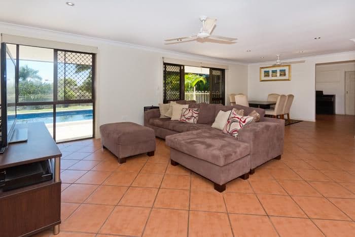2 Mara Court, ASHMORE QLD 4214, Ashmore - Thumbnail 2