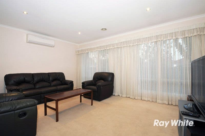 19 Carboni Crescent, LYNBROOK VIC 3975, Lynbrook - Thumbnail 4