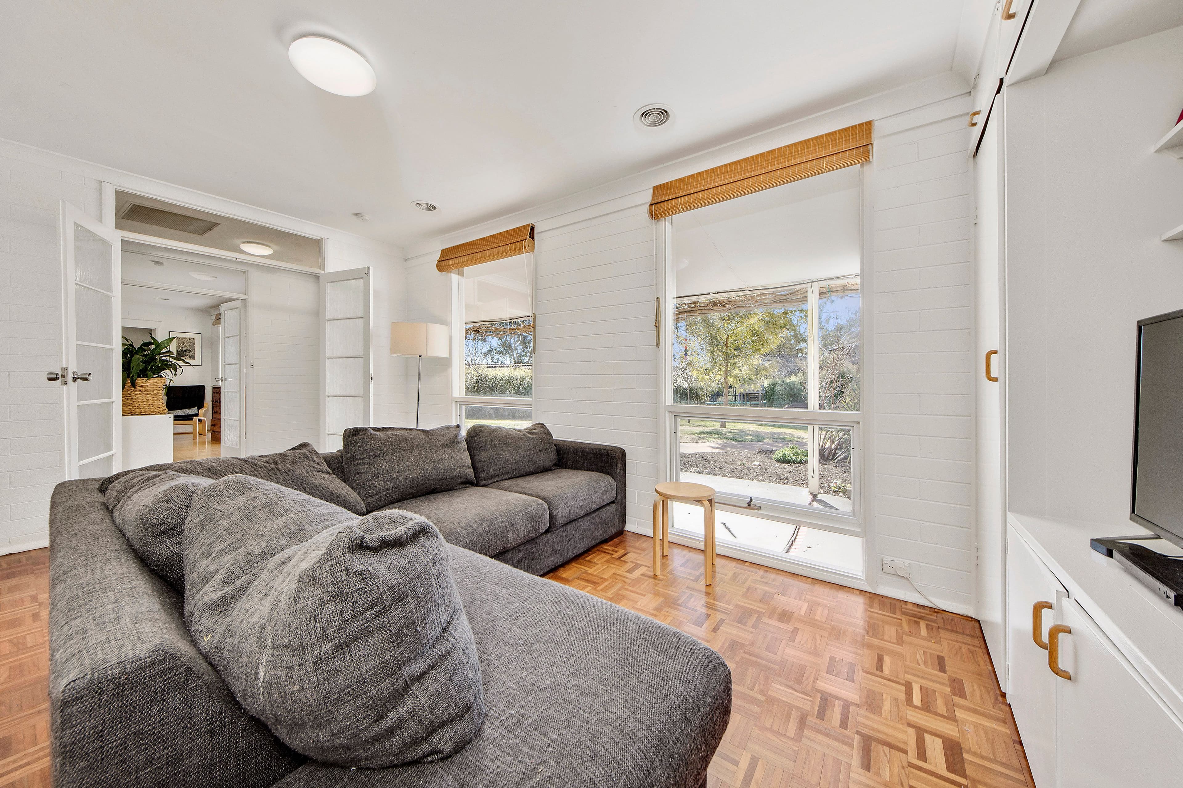 4 Watt Place, Farrer ACT 2607, Farrer - Thumbnail 4