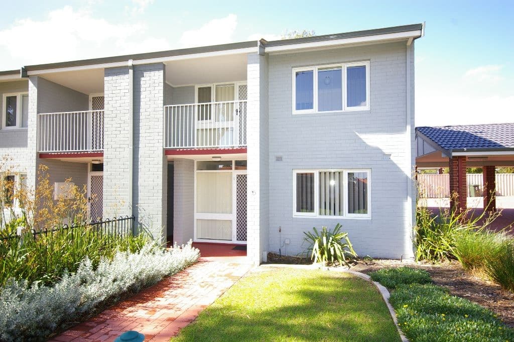 31 Markham Way, BALGA WA 6061, Balga - Thumbnail 2