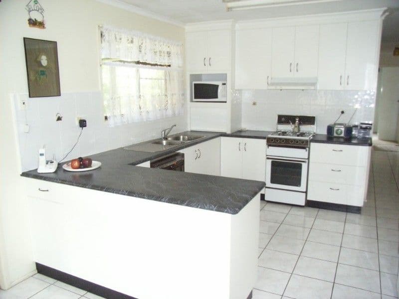 10 Gooding Street, ANDERGROVE QLD 4740, Andergrove - Thumbnail 2