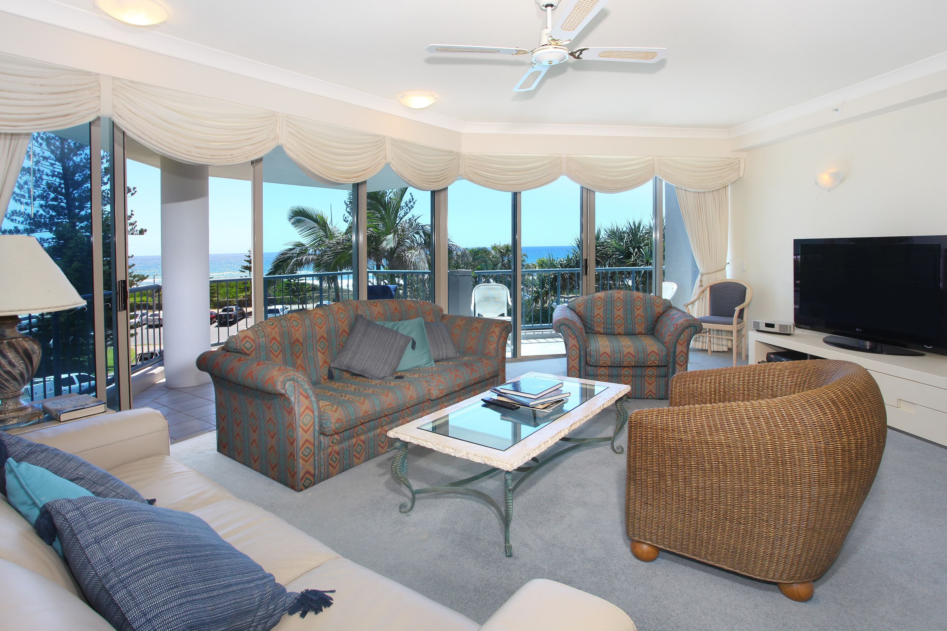 10 'Oceana' 100 Old Burleigh Road, Broadbeach QLD 4218, Broadbeach - Thumbnail 3