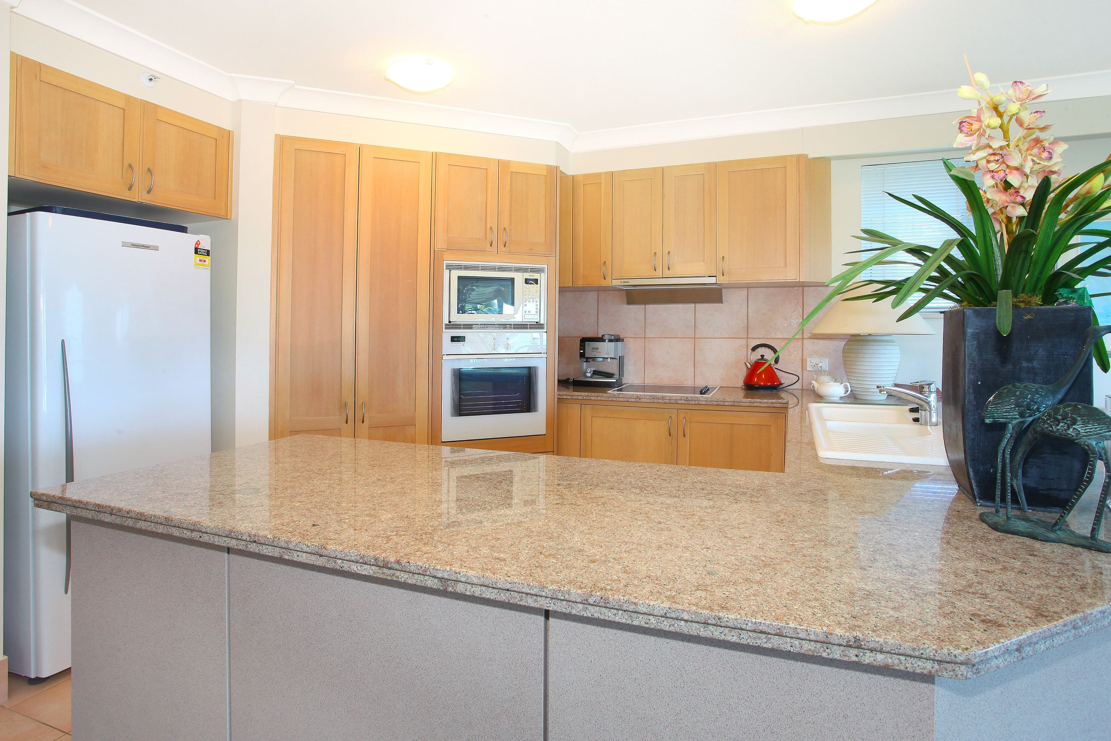 10 'Oceana' 100 Old Burleigh Road, Broadbeach QLD 4218, Broadbeach - Thumbnail 8