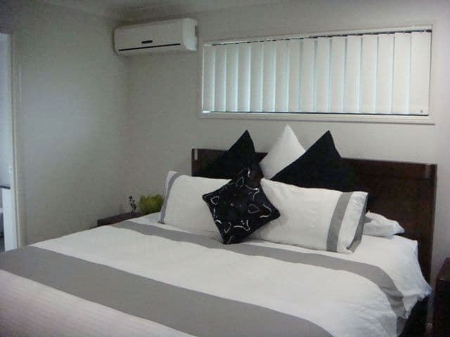 83 Whitehaven Drive, BLACKS BEACH QLD 4740, Blacks Beach - Thumbnail 2