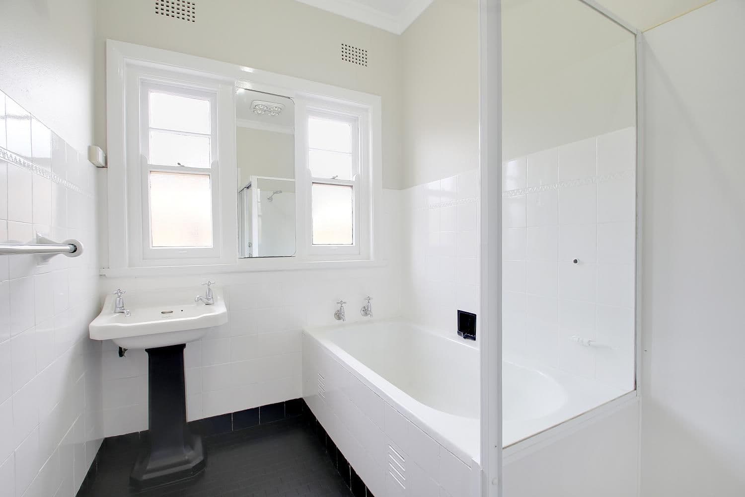 18 Hume Street, GOULBURN NSW 2580, Goulburn - Thumbnail 4