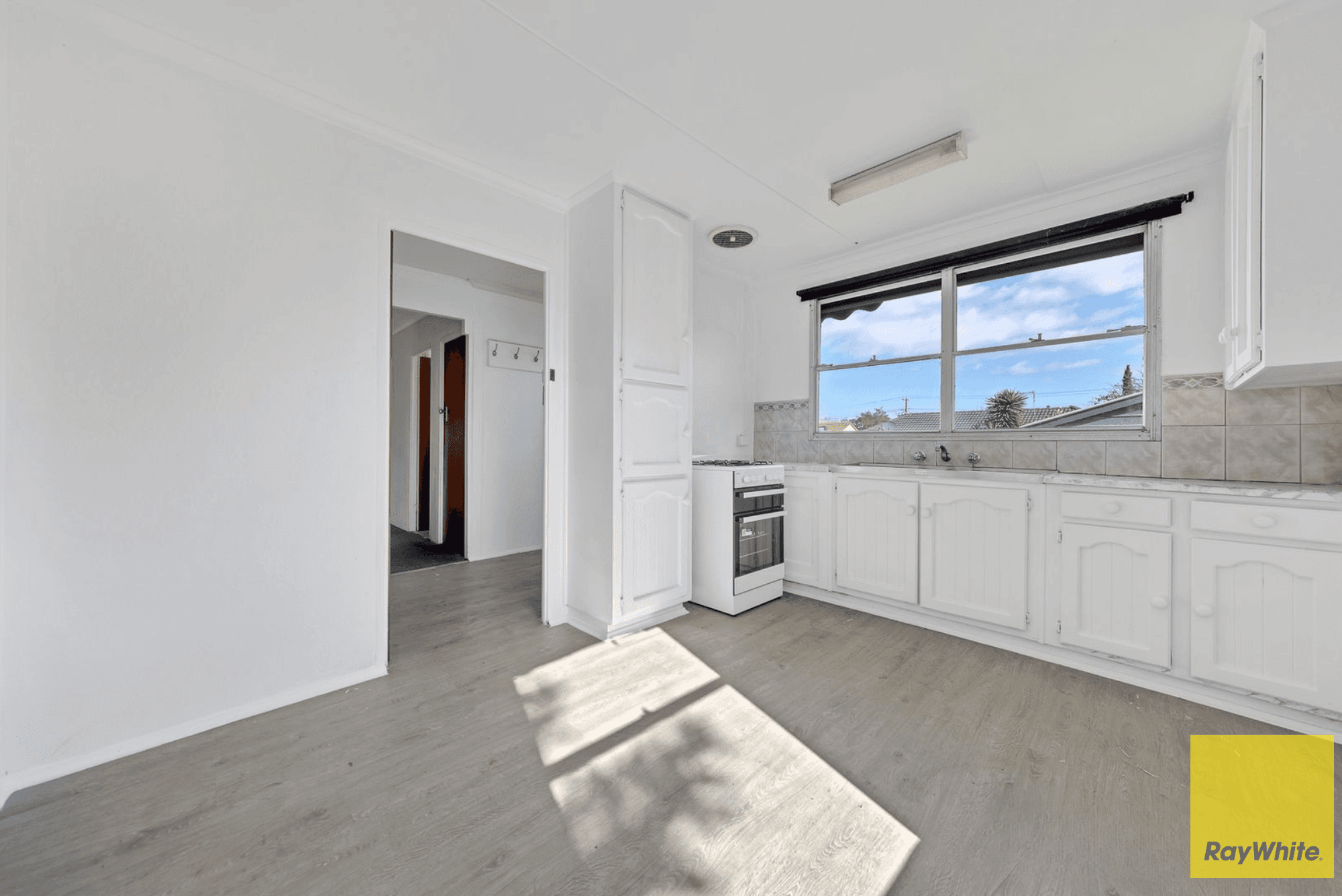 18 Barwise Street, Laverton VIC 3028, Laverton - Thumbnail 2