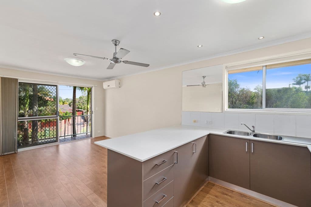 29 Twenty Seventh Avenue, Palm Beach QLD 4221, Palm Beach - Thumbnail 4