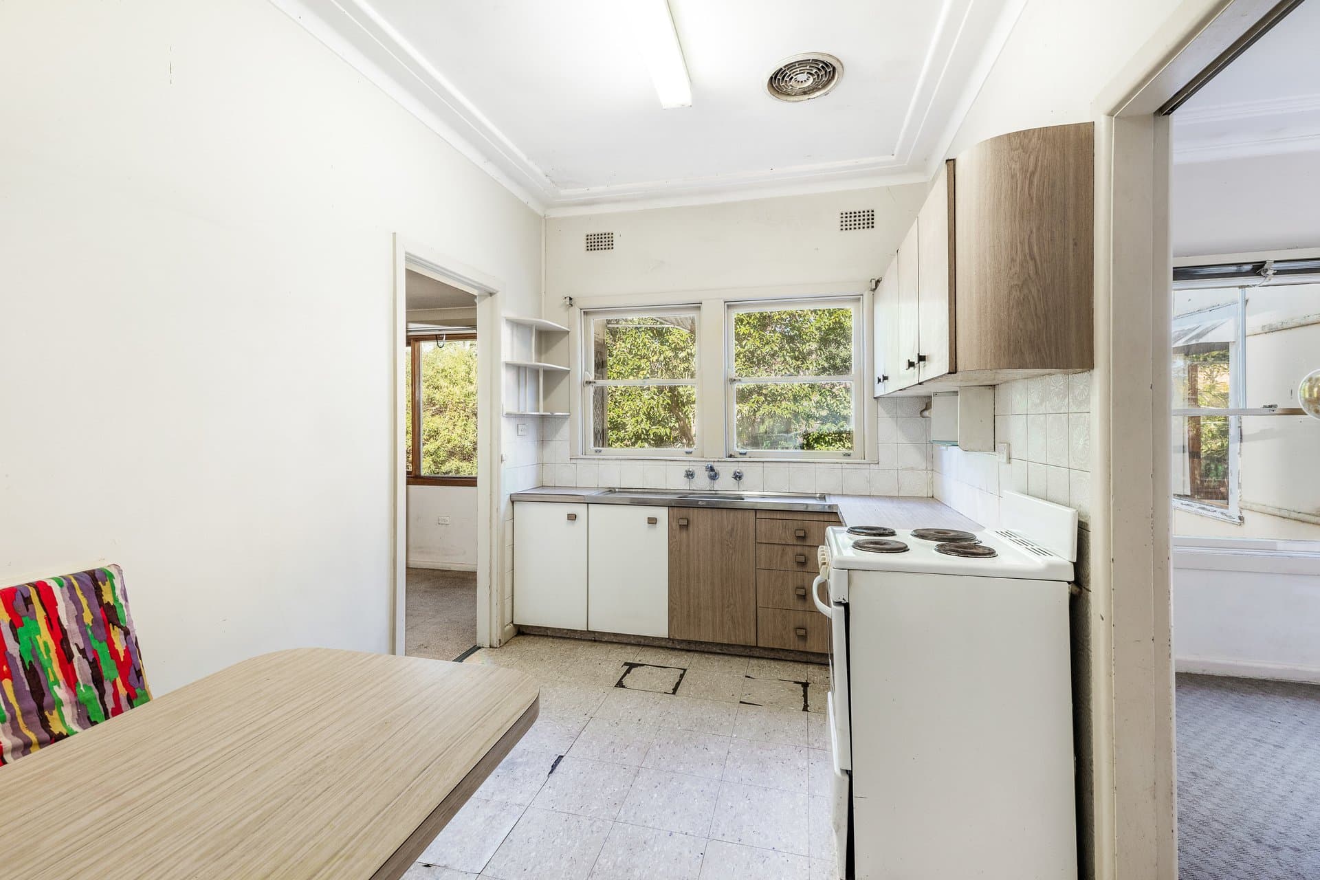236 Burraneer Bay Road, Caringbah South - Thumbnail 3