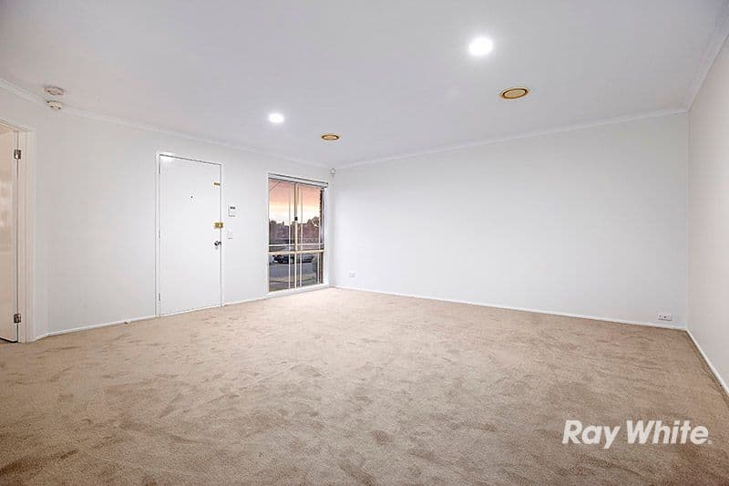 71 Courtenay Avenue, Cranbourne North VIC 3977, Cranbourne North - Thumbnail 6
