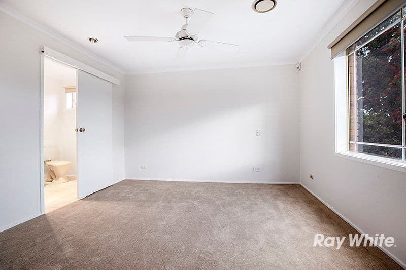 71 Courtenay Avenue, Cranbourne North VIC 3977, Cranbourne North - Thumbnail 7