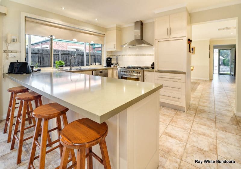 82 Josef Avenue, BUNDOORA VIC 3083, Bundoora - Thumbnail 2