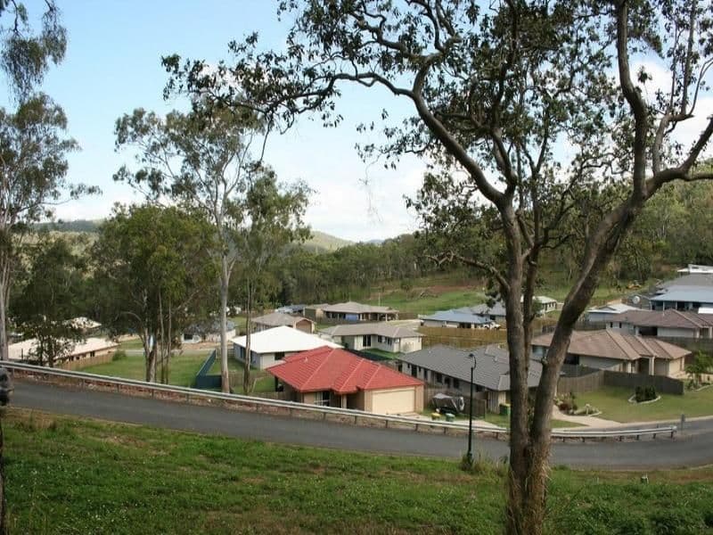 44 Jackson Street, SARINA QLD 4737, Sarina - Thumbnail 2