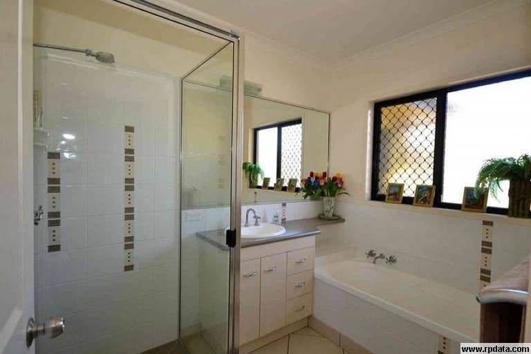SVENSSON HEIGHTS QLD 4670, Svensson Heights - Thumbnail 6