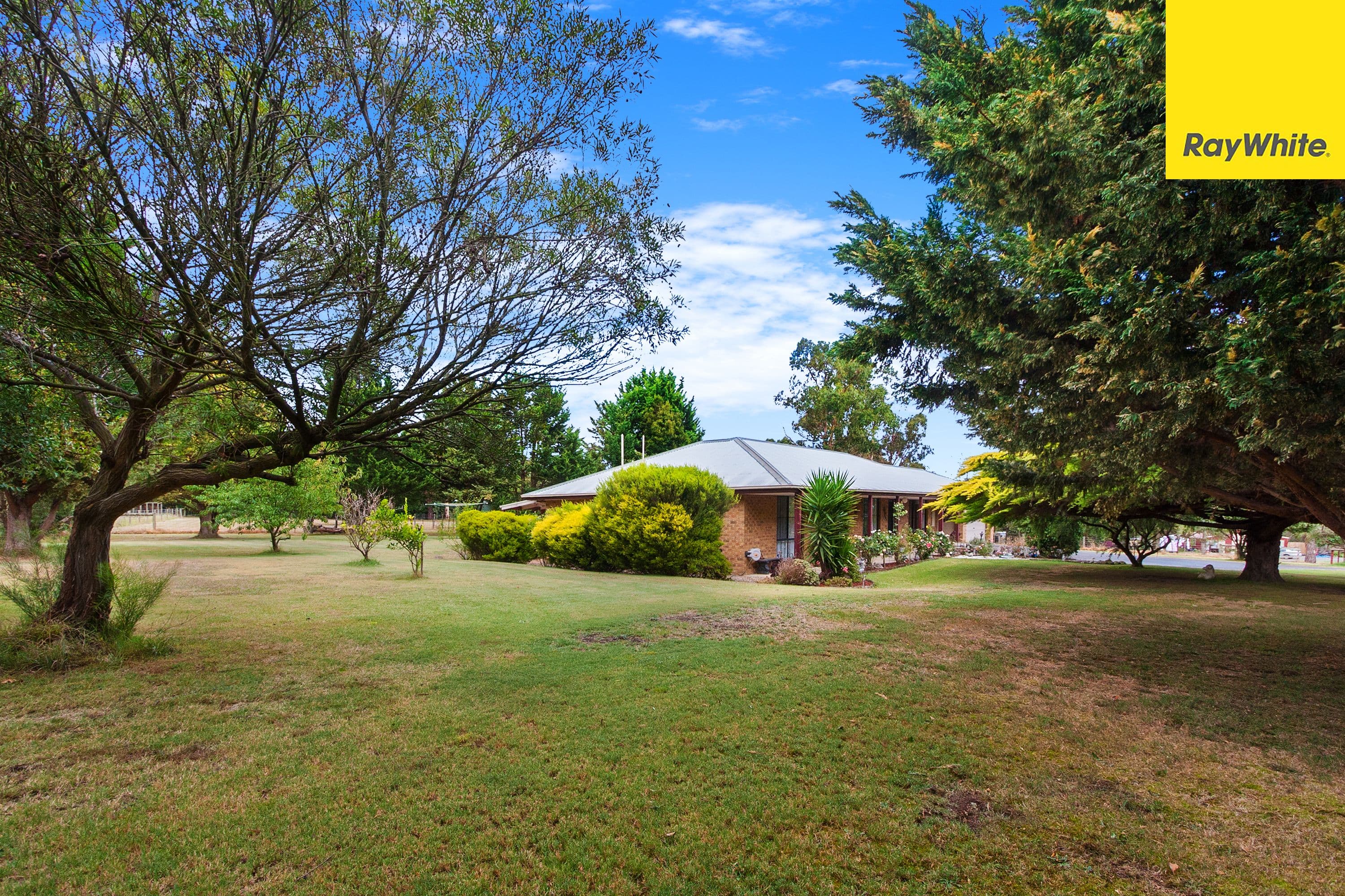 4 Fairway Drive, Drouin VIC 3818, Drouin - Image 1