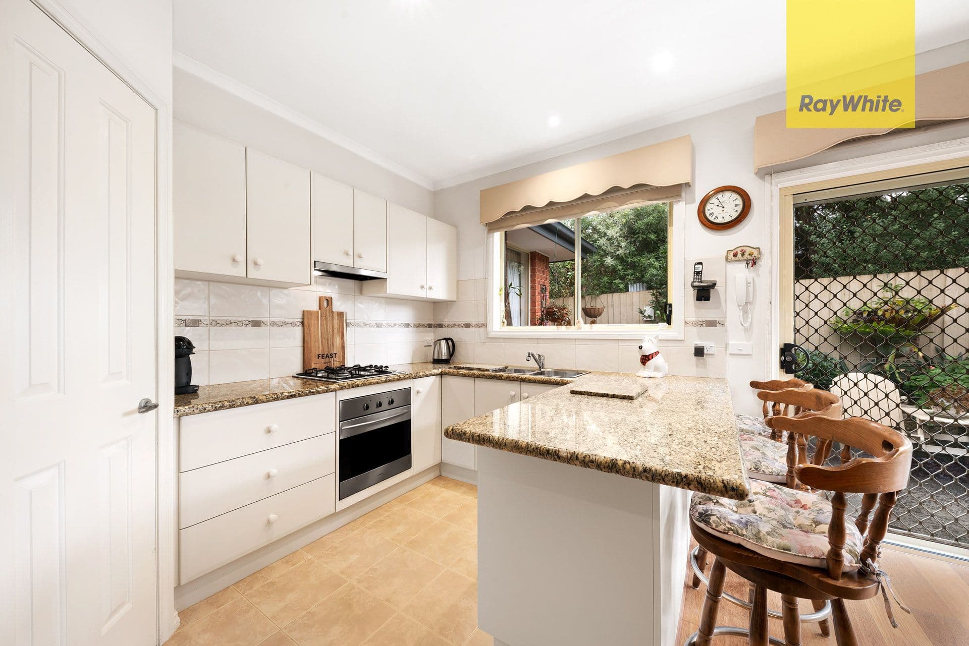 10A Pebble Beach Court, Sunbury, Sunbury - Thumbnail 4