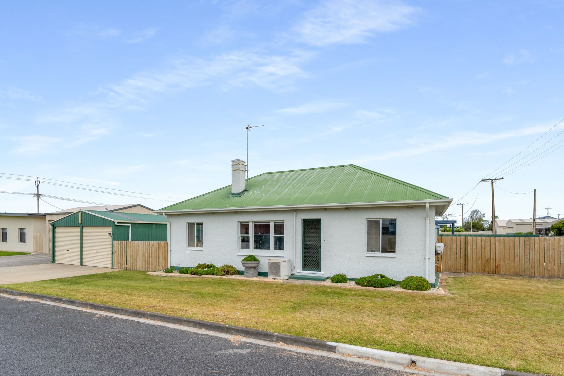 9 Bell Street, Port Macdonnell SA 5291, Port Macdonnell - Thumbnail 2